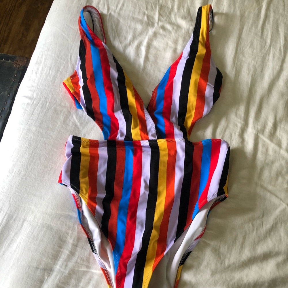 Super flattering swimsuit